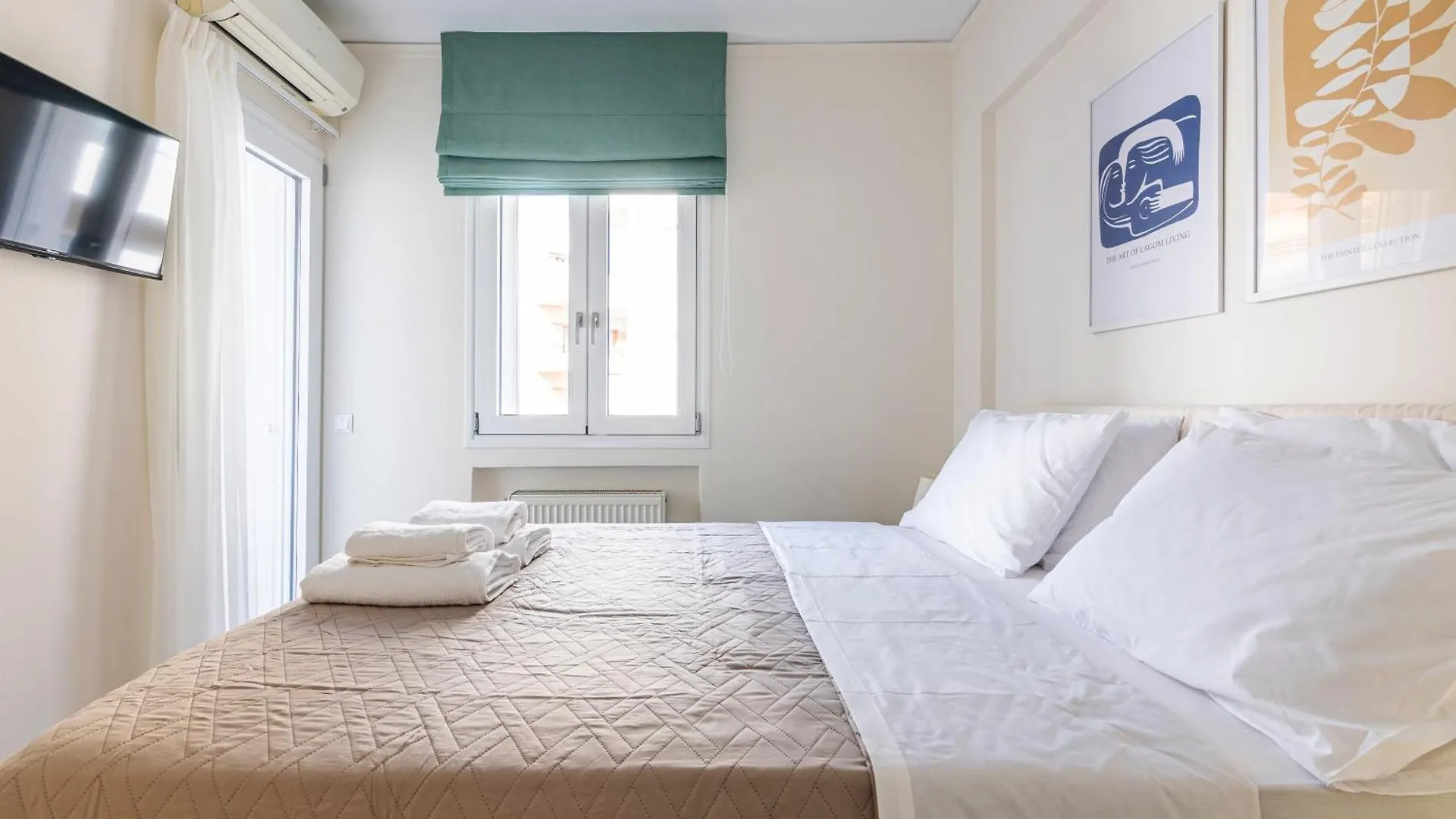 Casa Civique A Modern City Apartment With Balcony, Parking, Aircon & Elevator Heraklion